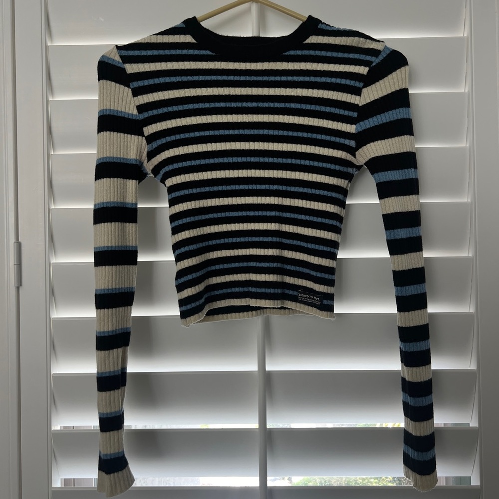 Urban outfitters cropped sweater